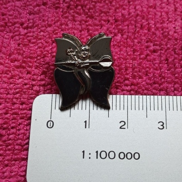 Pin Silber